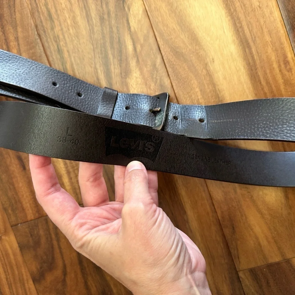 Levi’s Dark Brown Leather Belt size Large 38/40